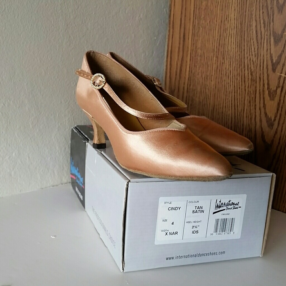 Dance shoes